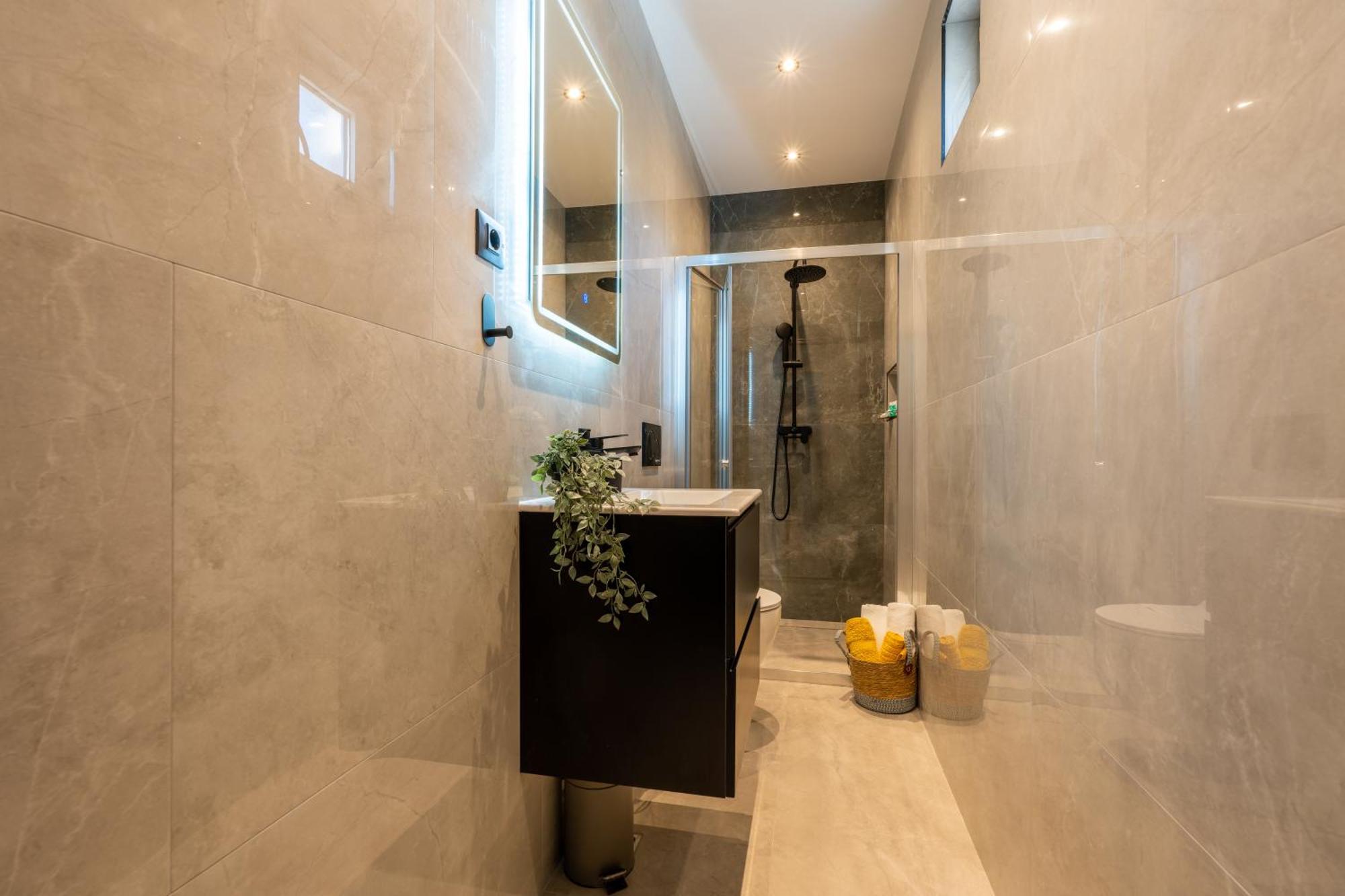 Villa Ivona With Swimming Pool And Jacuzzi Oslje Экстерьер фото